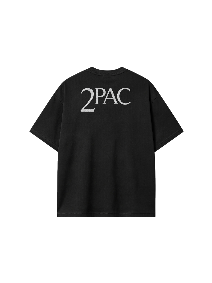 Camiseta oversized Tupac Middle Finger preta, estampa nas costas com logo 2Pac